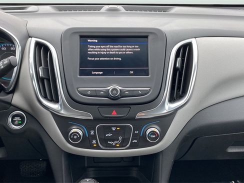 Used 2020 Chevrolet Equinox LS image 10