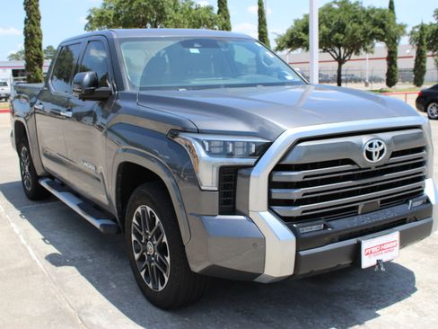 Used 2023 Toyota Tundra Limited AWD/4WD image 2