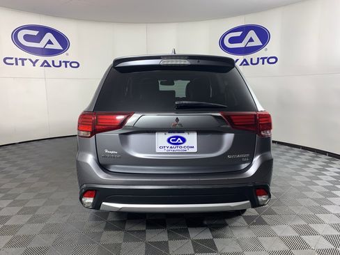 Used 2018 Mitsubishi Outlander SEL image 4