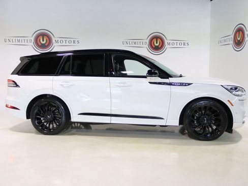 Used 2024 Lincoln Aviator Black Label AWD/4WD image 5