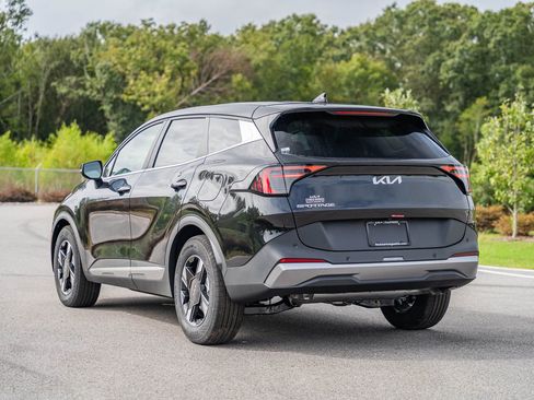 New 2026 Kia Sportage LX FWD image 30