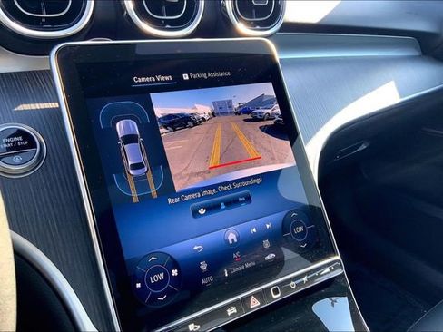 Used 2025 Mercedes-Benz C 300 4MATIC Sedan image 23