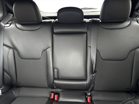 New 2026 Jeep Compass Latitude image 17