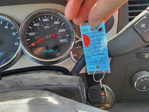 Used 2013 Chevrolet Silverado 2500 LT image 16