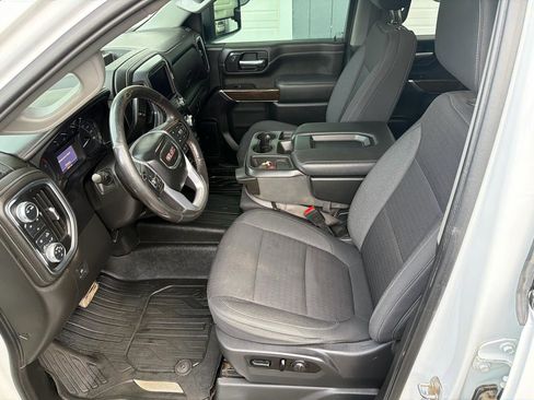 Used 2021 GMC Sierra 2500 SLE w/ SLE Value Package; image 8