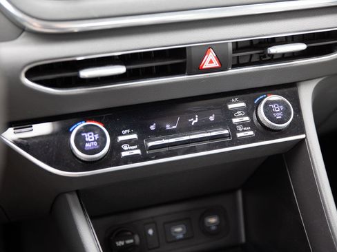 Used 2020 Hyundai Sonata SEL w/ Convenience Package FWD image 15
