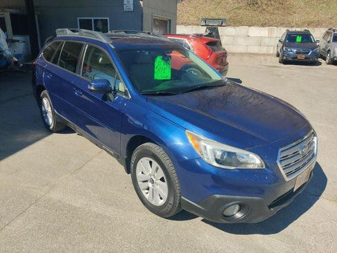 Used 2017 Subaru Outback 2.5i Premium AWD/4WD image 8