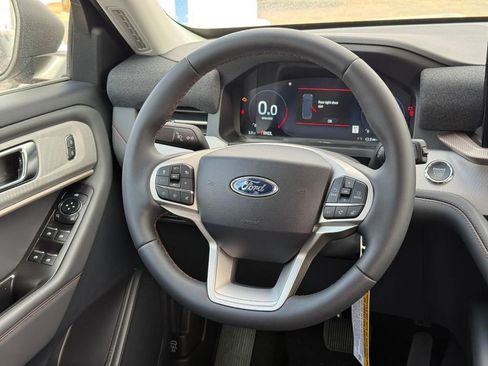 New 2026 Ford Explorer Active image 8