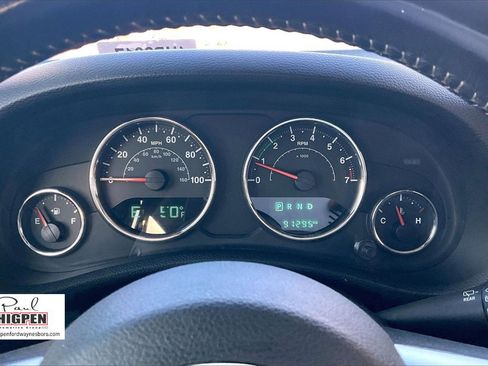 Used 2018 Jeep Wrangler Unlimited Sport image 19