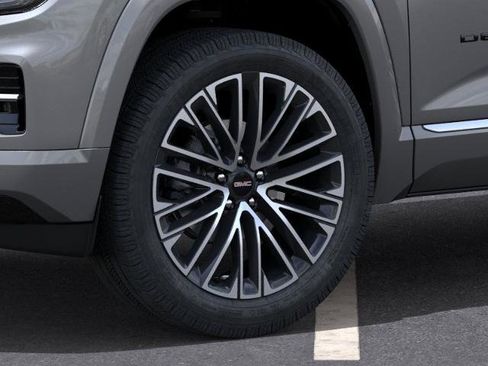 New 2026 GMC Terrain Denali w/ LPO, Black Badging Package AWD/4WD image 46