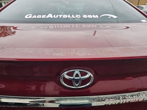 Used 2017 Toyota Camry LE FWD image 16