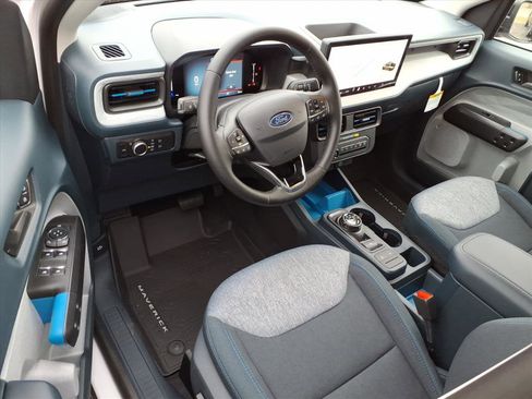 New 2026 Ford Maverick XLT w/ XLT Luxury Package image 12