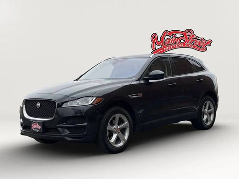 Used 2018 Jaguar F-PACE Premium image 3