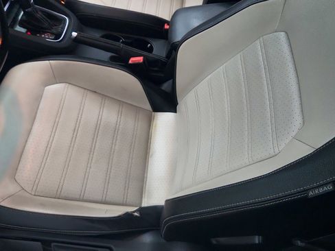 Used 2016 Volkswagen Jetta Sport FWD image 22