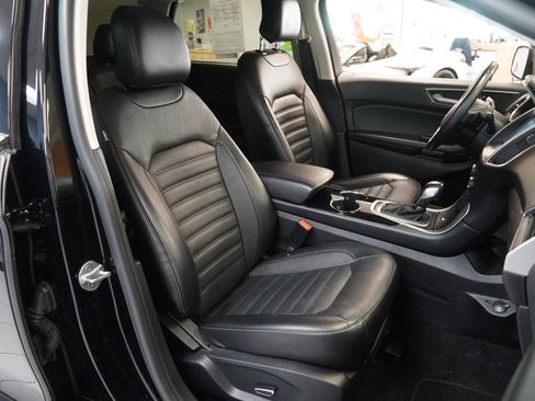 Used 2016 Ford Edge SEL w/ Equipment Group 201A AWD/4WD image 26