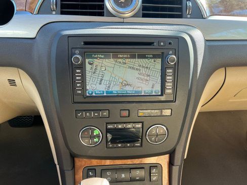 Used 2011 Buick Enclave CXL image 63