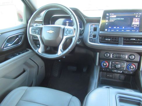 Used 2023 Chevrolet Tahoe LT RWD image 13