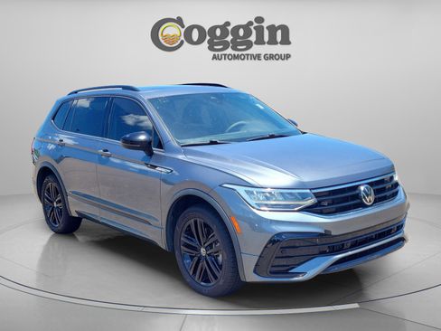 Used 2022 Volkswagen Tiguan SE R-Line FWD image 7
