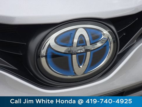 Used 2024 Toyota Camry LE image 11