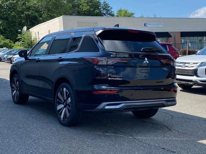 New 2025 Mitsubishi Outlander SE