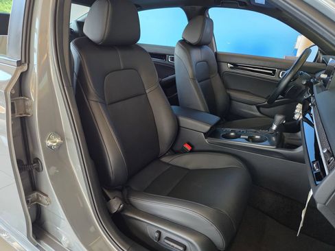 Used 2025 Honda Civic Sport image 21