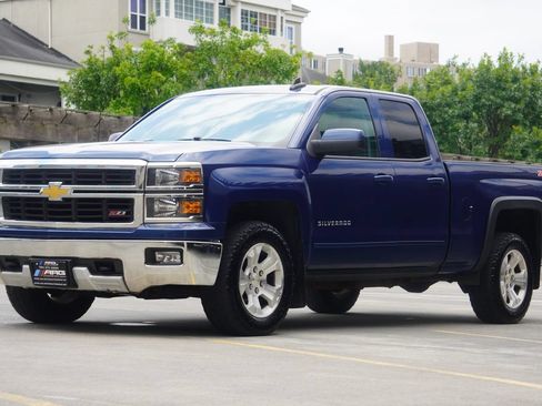 Used 2015 Chevrolet Silverado 1500 LT w/ All Star Edition AWD/4WD image 2