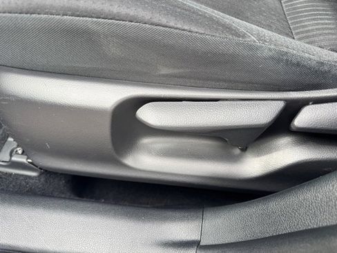 Used 2018 Toyota Prius Two w/ Prius Two Safety Plus Package image 18