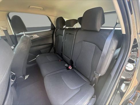 Used 2025 Kia Sportage LX AWD/4WD image 26