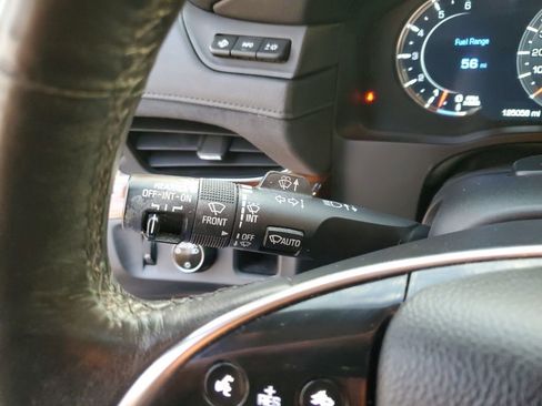 Used 2016 Cadillac Escalade Luxury image 36