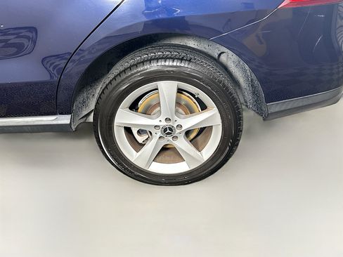 Used 2018 Mercedes-Benz GLE 350 4MATIC image 11