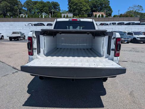 Used 2023 RAM 1500 Laramie AWD/4WD image 29