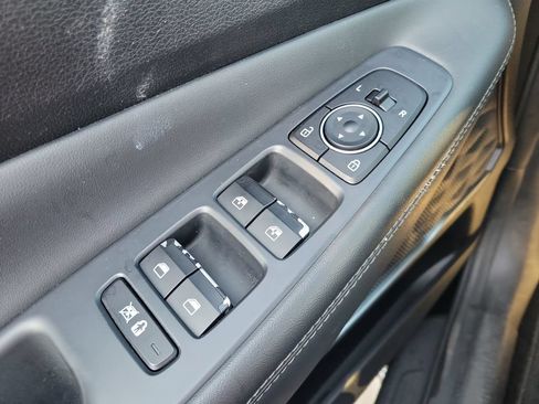 Used 2020 Hyundai Santa Fe SEL FWD image 13