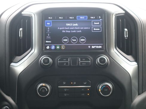 Used 2020 Chevrolet Silverado 1500 RST w/ RST Value Package AWD/4WD image 13