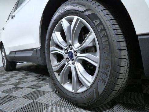Certified 2019 Ford Edge Titanium w/ Class II Trailer Tow Package AWD/4WD image 2