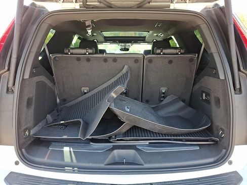 Certified 2023 Cadillac Escalade Premium Luxury w/ LPO, Floor Liner Package AWD/4WD image 24