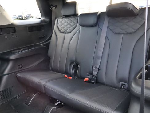 Used 2021 Hyundai Palisade Limited w/ Cargo Package image 27