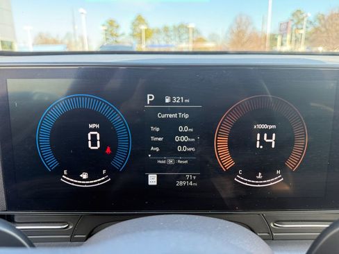 Used 2025 Hyundai Kona SEL image 14