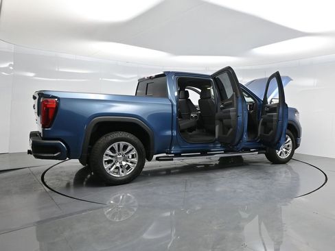 Used 2025 GMC Sierra 1500 Denali image 4
