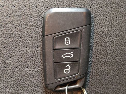 Used 2019 Volkswagen Jetta S FWD image 32