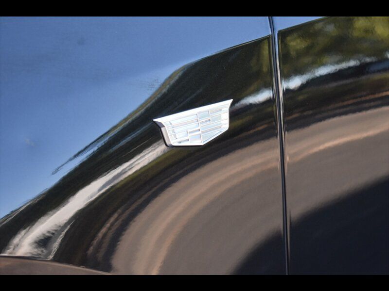 Used 2023 Cadillac XT4 Premium Luxury FWD image 46