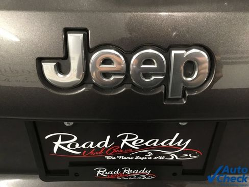 Used 2017 Jeep Grand Cherokee Summit w/ Platinum Series Group AWD/4WD image 14