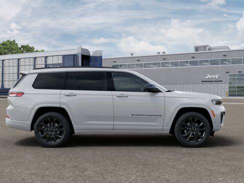 Used 2026 Jeep Grand Cherokee L Limited AWD/4WD image 21