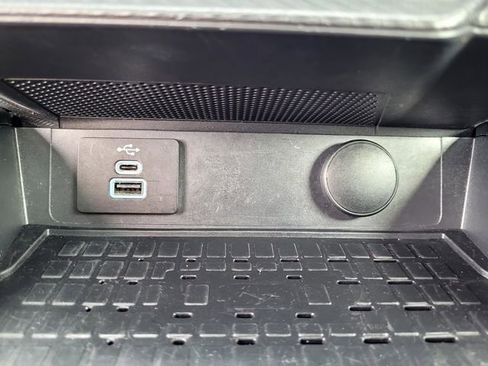 Certified 2024 Ford Mustang Premium image 16