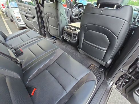 New 2026 RAM 1500 Laramie AWD/4WD image 12