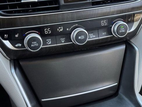 Used 2020 Honda Accord Touring image 19