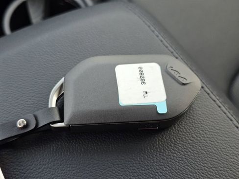 New 2026 Kia Sportage SX image 33