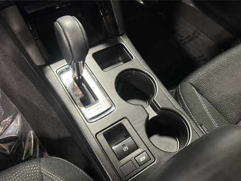 Used 2019 Subaru Legacy 2.5i Premium AWD/4WD image 19