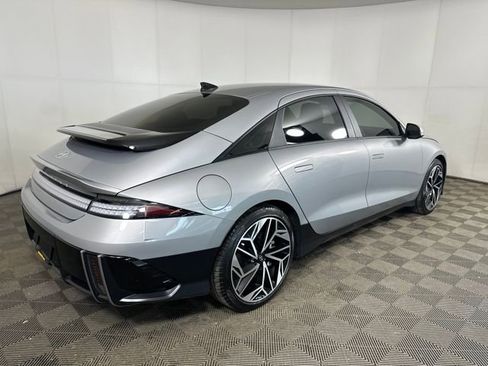 Used 2023 Hyundai Ioniq 6 SEL image 3