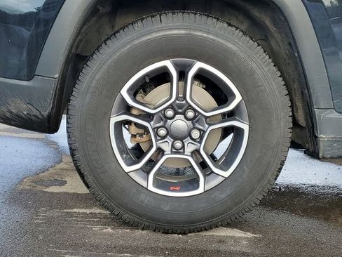 Used 2022 Jeep Grand Cherokee Trailhawk image 5