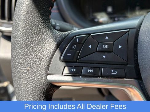 Used 2024 Nissan Kicks SR FWD image 11